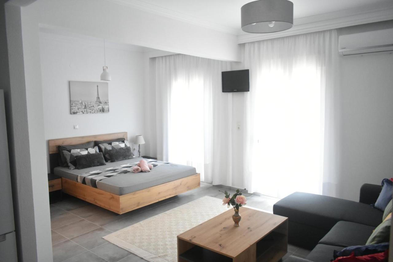 Seaside Apartments Nea Irakleia Exterior photo