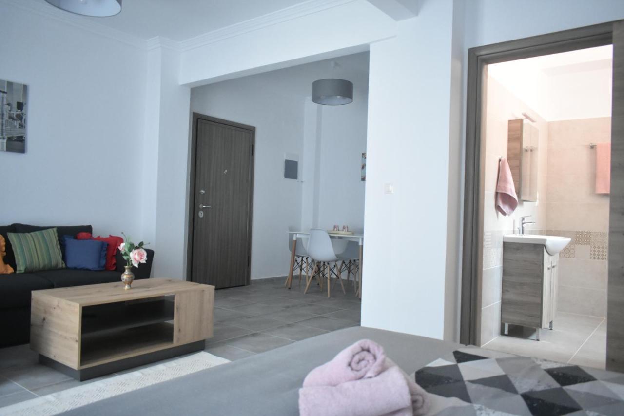 Seaside Apartments Nea Irakleia Exterior photo