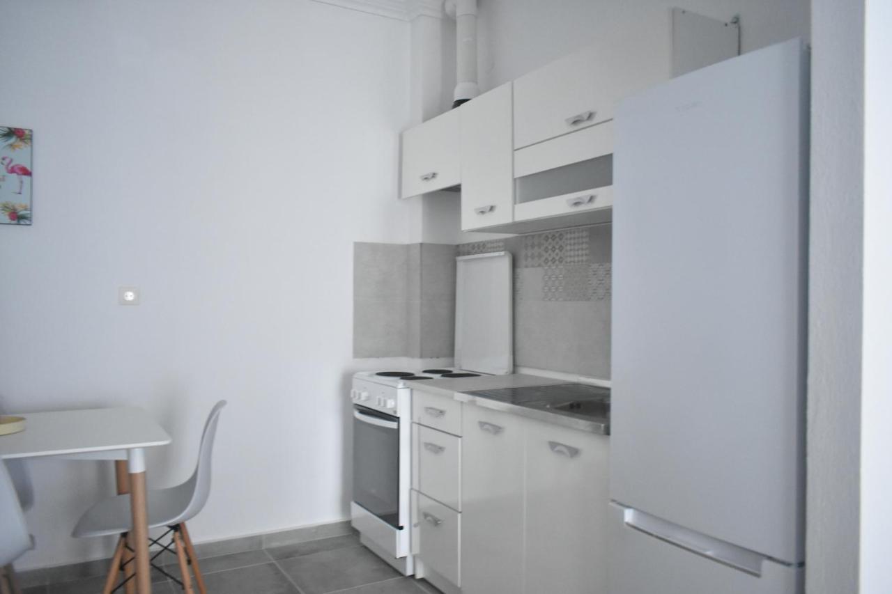 Seaside Apartments Nea Irakleia Exterior photo