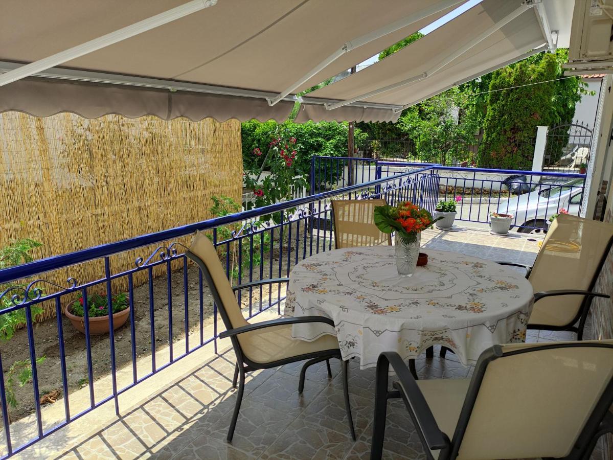 Seaside Apartments Nea Irakleia Exterior photo