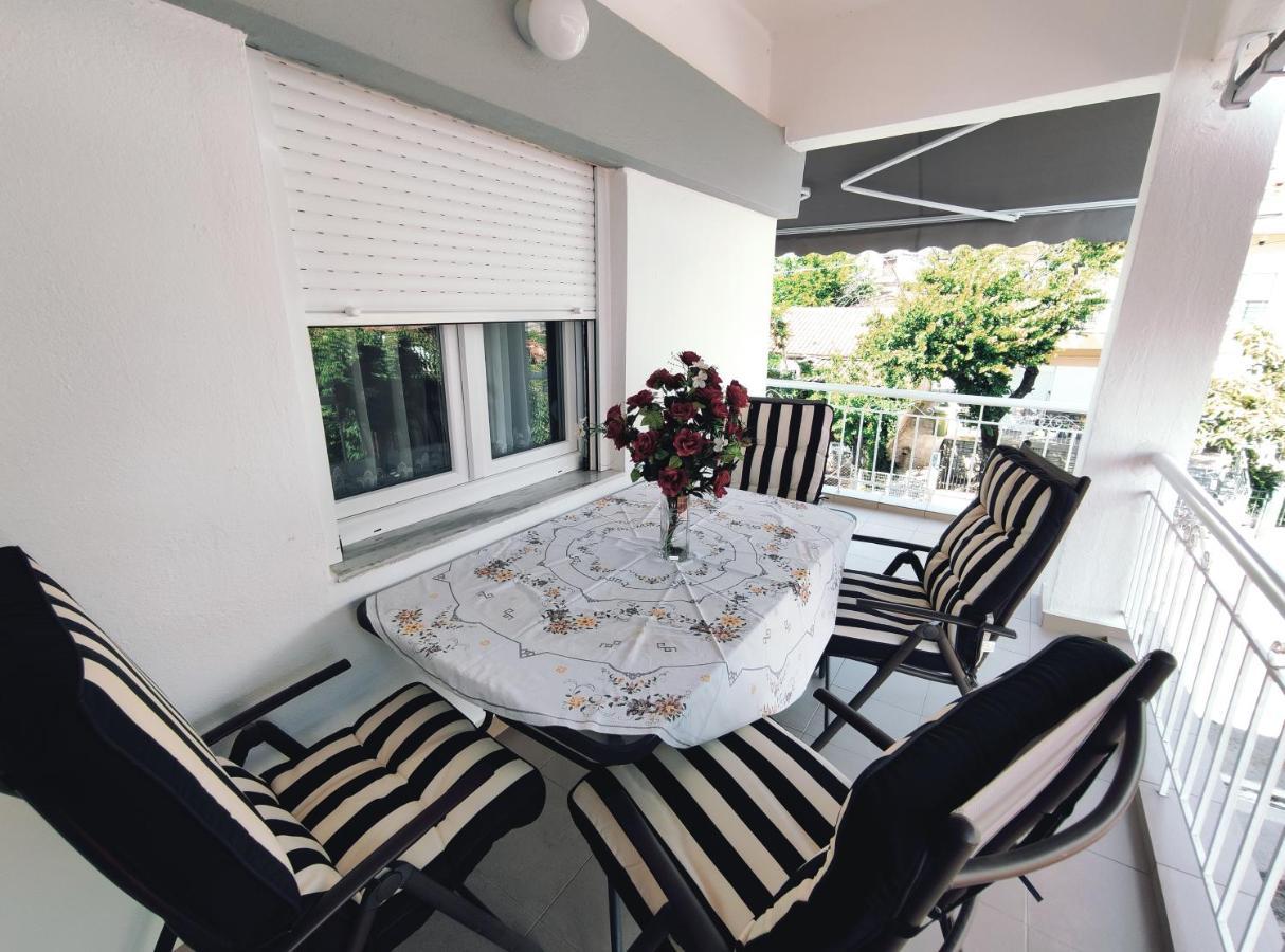 Seaside Apartments Nea Irakleia Exterior photo